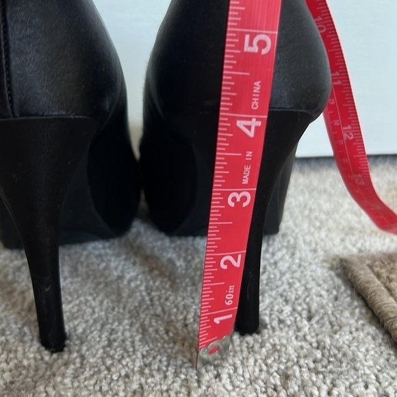 Apt 9 black heels - Picture 4 of 7